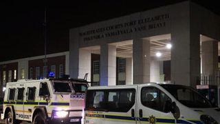 パリス・ヒルトン、南アフリカで逮捕！サッカーW杯観戦中にマリファナ吸引疑惑！