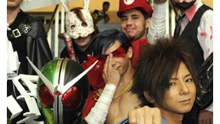 ソフィア松岡充、アメリカライブで仮面ライダーに変身!大盛況でも「4人でのライブは変」と闘病中MIYAKOにエール