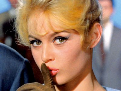 美とエロスの女神！50年代最大のセックスシンボル、ブリジット・バルドー「裸で御免なさい」ほか上映の20年ぶりの映画祭！