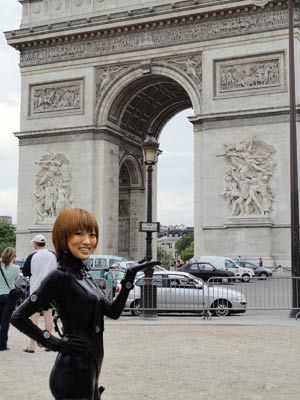 映画『GANTZ』、フランスに上陸！岸本恵役の夏菜GANTZスーツを世界に披露！