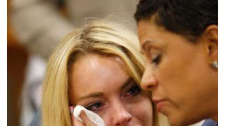 とうとう刑務所行き!リンジー・ローハンに90日間の実刑判決