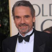 ジェレミー・アイアンズ、ウォール街を舞台にした映画でケヴィン・スペイシーとデミ・ムーアと共演
