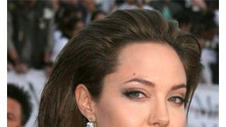 アンジェリーナ・ジョリー、「眠れる森の美女」の映画化作品に出演したい！