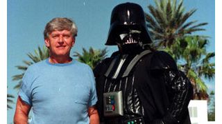 ジョージ・ルーカスを怒らせた元ダース・ベイダー、『スター・ウォーズ』関連のイベントへ出入り禁止!