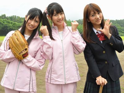 AKB48の新ユニットのメンバー3人が野球部のマネージャーになって恋するモテキャラに