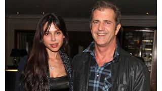 メル・ギブソンの暴言テープを流出させたのはオクサナの妹？