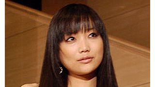 サトエリ、すっぴん披露!意外にも童顔な素顔にびっくり!女優のすっぴん公開相次ぐ