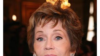 ジェーン・フォンダ、新作の役柄は地で行く「ヒッピーおばあちゃん」