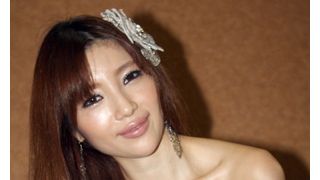 森下悠里「35歳までグラドル」宣言!初主演作でホストクラブの楽しさに目覚める?