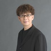 怪盗ルパンで実写映画初主演!声優界の大御所山寺宏一が美女に囲まれ7つの声色を駆使