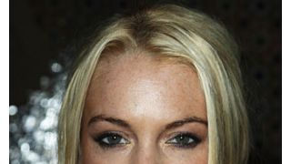 リンジー・ローハン、リハビリ施設で面会できるのは家族だけ