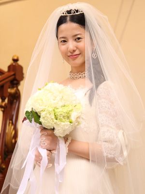 吉高由里子、人生初のウエディングドレス！5人の男性と交際する女性役で2年ぶりの主役