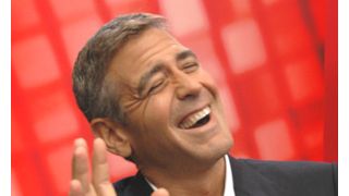 ジョージ・クルーニーがまた婚約を否定　でも恋人エリザベッタ・カナリスの左手薬指の指輪は何？