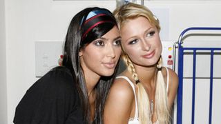 パリス・ヒルトン、パーティーで元親友キム・カーダシアンをシカト