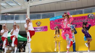 はんにゃ金田のギャルユニットCD発売記念イベントに1万人が集結する大盛況!