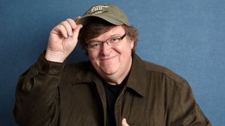 マイケル・ムーア監督、ウィキリークスへ情報を流した疑いの米軍兵士を擁護の姿勢