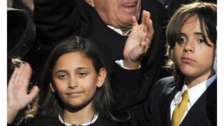 マイケル・ジャクソンさんの子どもたち　私立校に入学