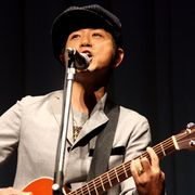 藤井フミヤ、4年ぶりに作詞作曲を手がけた新曲をサプライズ披露!!同郷の高良健吾と意気投合!