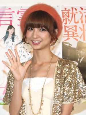 AKB48の篠田麻里子が初MCに挑戦!!　振られたことがなく、普段は告白もしないという彼女が告白をしたお相手とは……