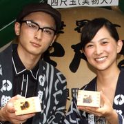 谷村美月が新潟で抱きしめられ、感動の初体験!日本酒の鏡割りで全国ヒット祈願!!