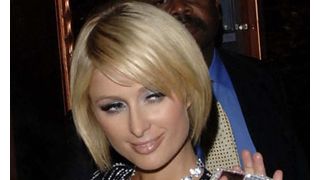 コカイン所持で逮捕されたパリス・ヒルトン、司法取引で刑務所行きは免れる