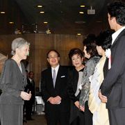 皇后陛下が彫刻家イサム・ノグチの母親描いた『レオニー』プレミア試写会に御臨席!中村雅俊ら名優たちも感無量