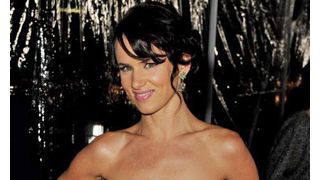 ジュリエット・ルイス、当て逃げ事故でケガ!車は大破!