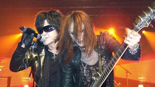 X JAPANにニューヨークが大歓声！YOSHIKIが涙で感無量、言葉失う！