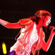 「マクロスF」シェリル・ノームの歌姫・May’n、3Dライブドキュメンタリー映画公開決定!
