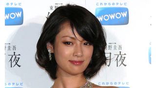 深田恭子、究極の悪女に！東野圭吾「幻夜」ドラマ化！総額2億円のジュエリーで登場！
