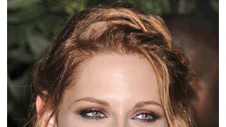 日本の化粧品で美女に!『トワイライト』のクリステン・スチュワートの美肌の秘密!