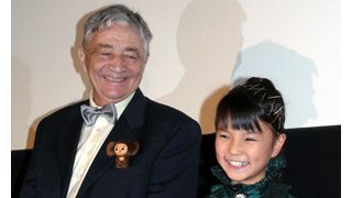 大橋のぞみ、『チェブラーシカ』生みの親のおじいちゃんと満面の笑み!
