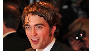 『トワイライト』のロバート・パティンソン、アメリカでは引きこもり生活