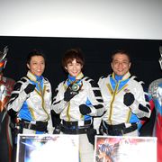 ウルトラマンゼロと悪役のダークロプスゼロが雄々しく登場も出演の俊藤光利「もう無理です…」