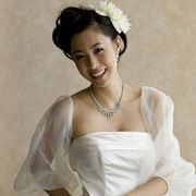 吹石一恵、人生初の白無垢からウエディングドレス姿に!結婚式ではお姫さまだっこが理想