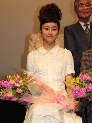 美少女女優の忽那汐里、第20回映画祭TAMA CINEMA FORUMで最優秀新進女優賞を受賞！