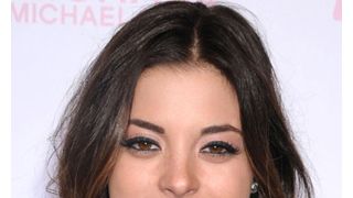 2011年のミス・ゴールデングローブ決定!「クリミナル・マインド」のジョー・マンテーニャの娘ジーナに!