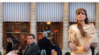 アンジーがナゾの美女に！ジョニデ共演作『ツーリスト』動画が解禁！二人の出会いのきっかけが明らかに！