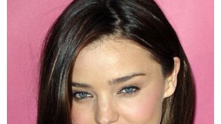 オーランド・ブルームの妻ミランダの両親が出産の手伝いのためロサンゼルスに到着