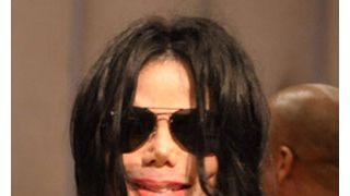 マイケル・ジャクソンさんの遺族、検死の再現を扱ったテレビ番組を放送中止に