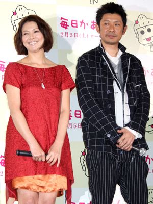 小泉今日子＆永瀬正敏が結婚発表以来16年ぶりに公の場にそろって登場！