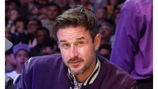 うつ病とアルコール依存の治療を受けていたデヴィッド・アークエット　リハビリ施設を退院