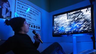 逃げ出す客、続出!?ラップ音&赤ん坊の泣き声…心霊スポット!? 恐怖のカラオケBOX「パラノーマルルーム」
