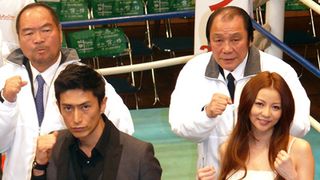 ガッツ石松『あしたのジョー』をOK牧場の映画と大絶賛!聖地・後楽園ホールで山下智久、世界チャンプを前にミット打ち!