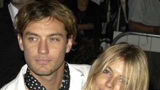 シエナ・ミラーと別れたジュード・ロウ 元妻サディ・フロストに慰めを求める