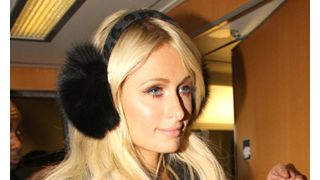 パリス・ヒルトン、30歳の誕生日に恋人がスーパーカーをプレゼント