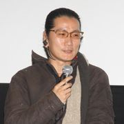 広末涼子の夫キャンドル・ジュンは全身タトゥー、耳に巨大なピアス…でも穏やかな平和主義者!