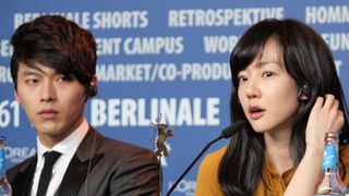 妻が家を出ていく当日…まだ妻を愛している夫…音楽はナシで雨音のみ…淡々と描く秀作
