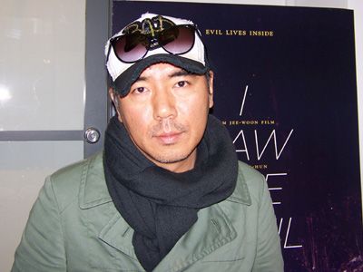 イ ビョンホンvs チェ ミンシク 悪魔を見た 過激バイオレンスなシーンは日本 韓国ではカット 米では公開 シネマトゥデイ イ ビョンホンvs チェ ミンシク 悪魔を見た 過激バイオレンスなシーンは日本 韓国ではカット 米では公開 シネマトゥデイ