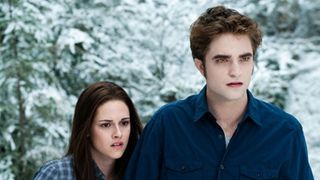 『トワイライト』のキャスト、日本での地震による津波の影響で最新作の撮影を休止